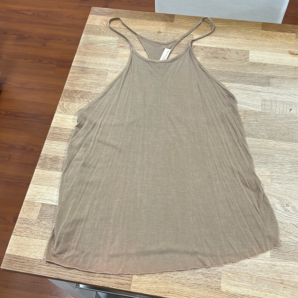 Distressed modal tank